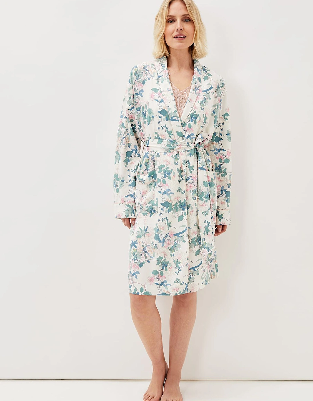 Avarie Chinoiserie Print Robe