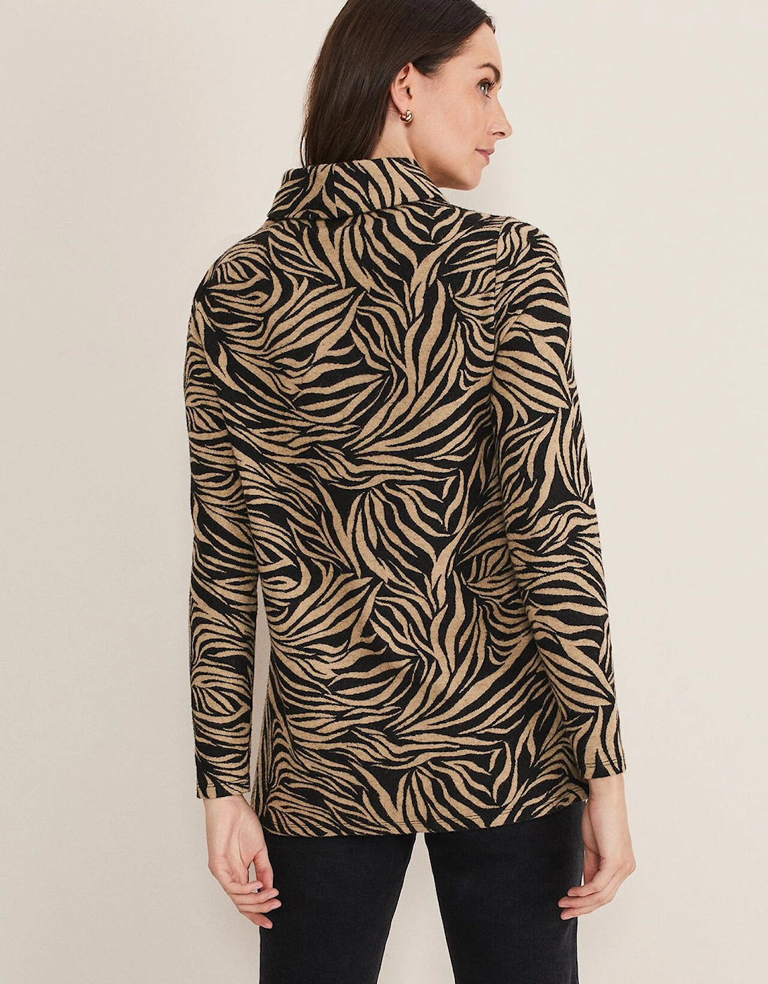 Nerissa Animal Print Snuggle