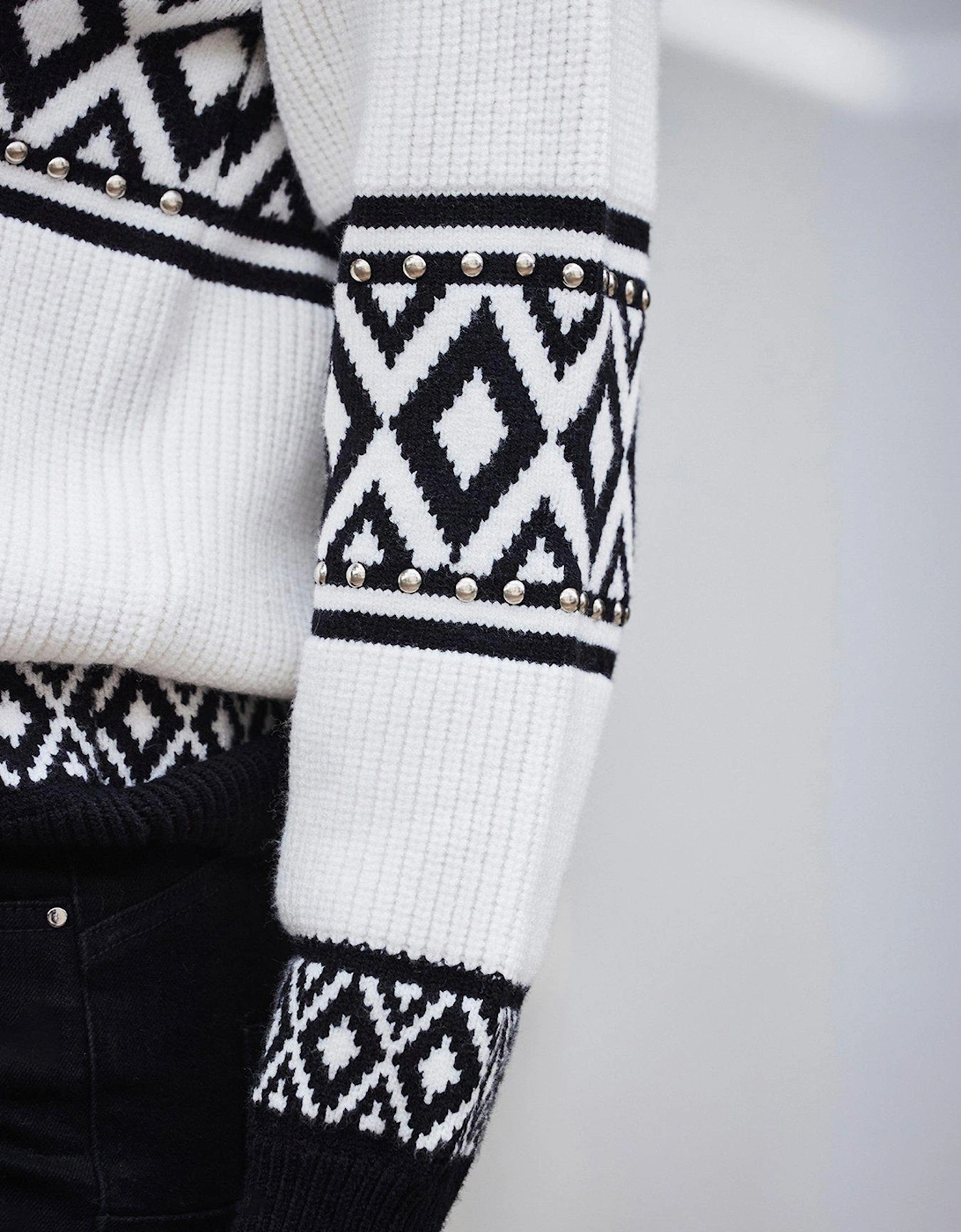 Zip Neck Aztec Stud Detail Jumper - White/Black