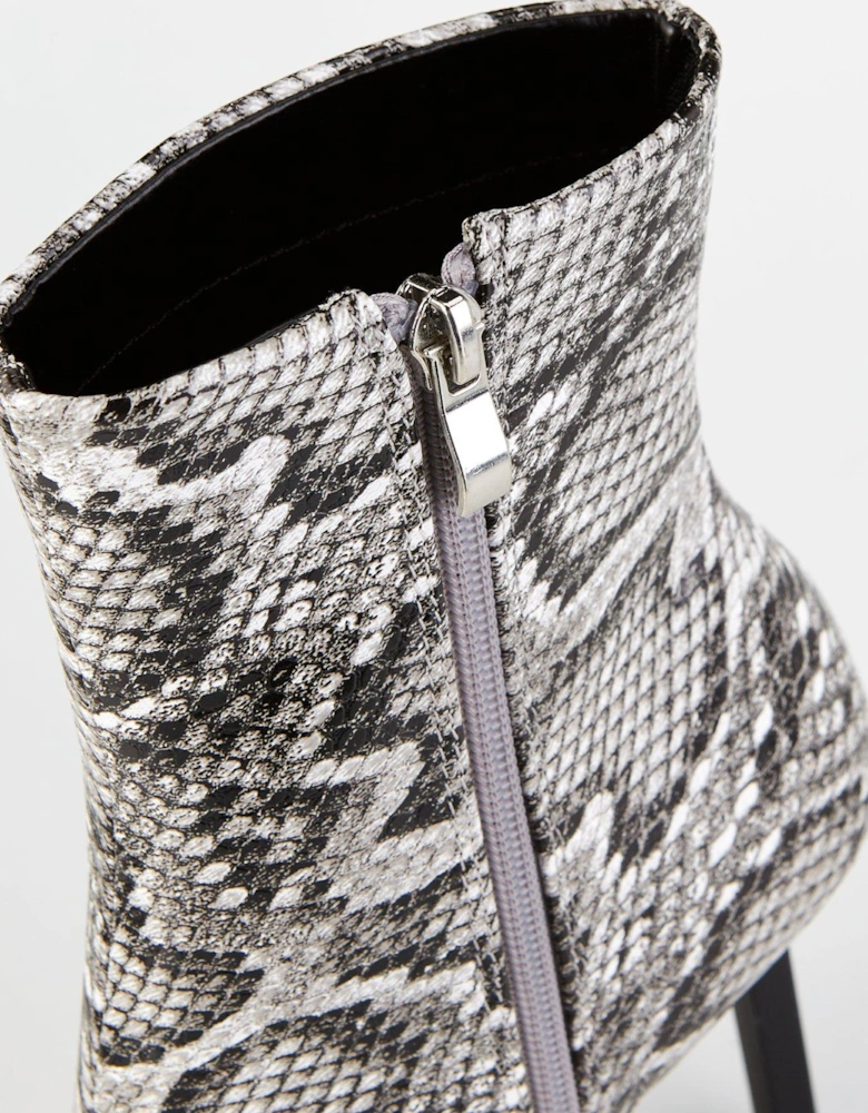 Elvio Ankle Boot - Snake Print