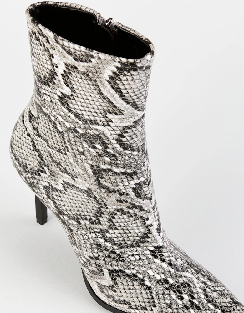 Elvio Ankle Boot - Snake Print