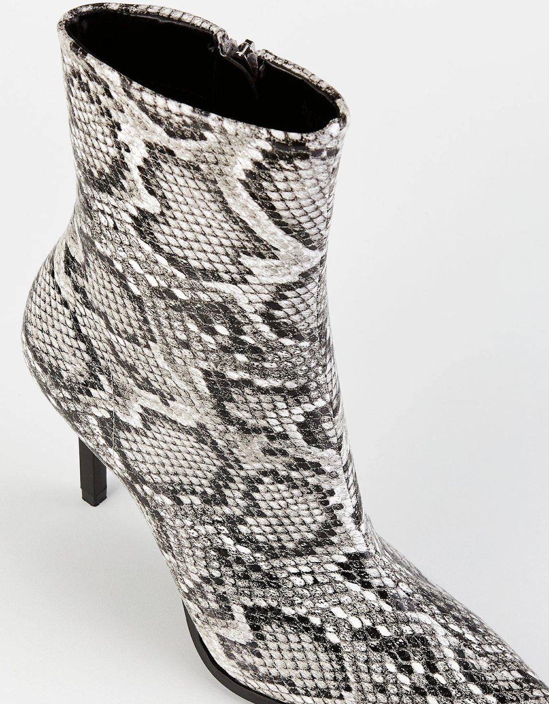 Elvio Ankle Boot - Snake Print