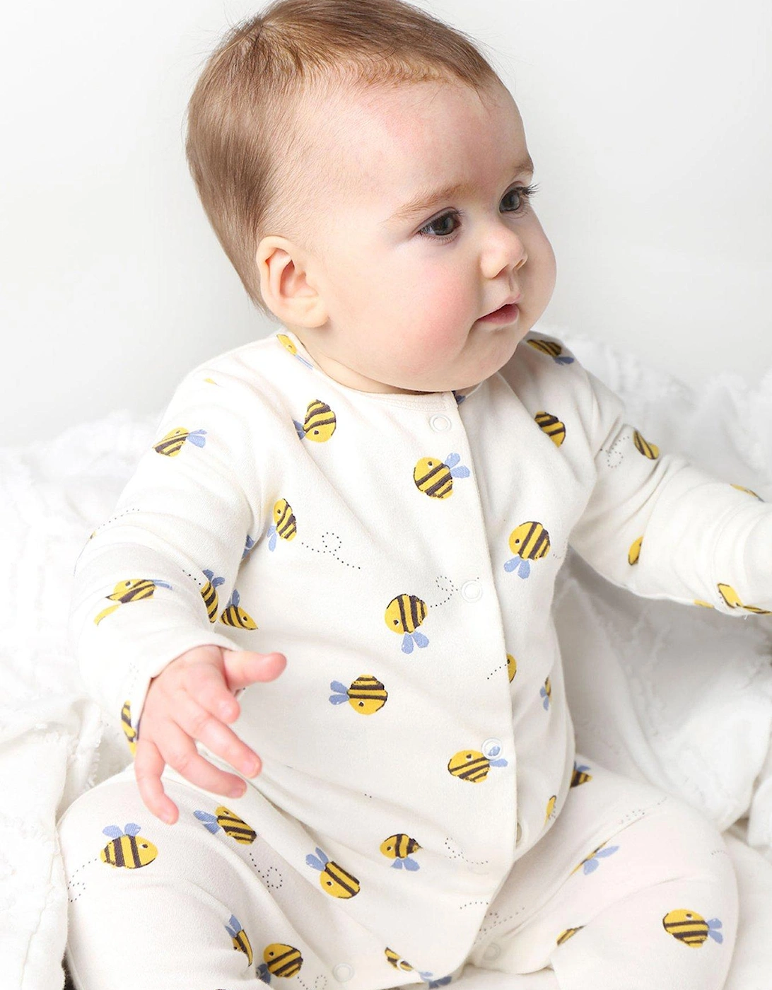 Buzzy Bee Muslin Gift Set - White