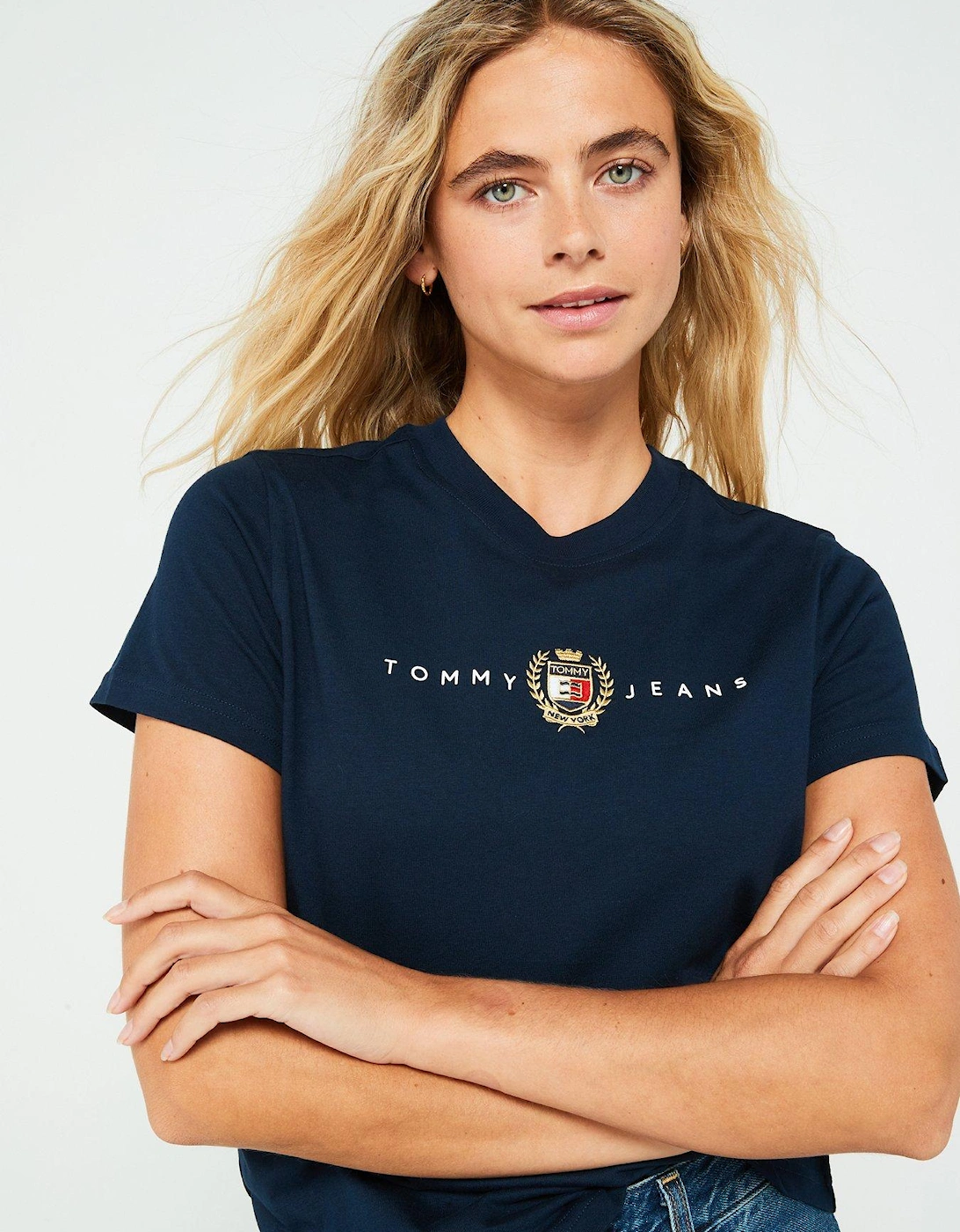 Crest Logo T-Shirt - Navy