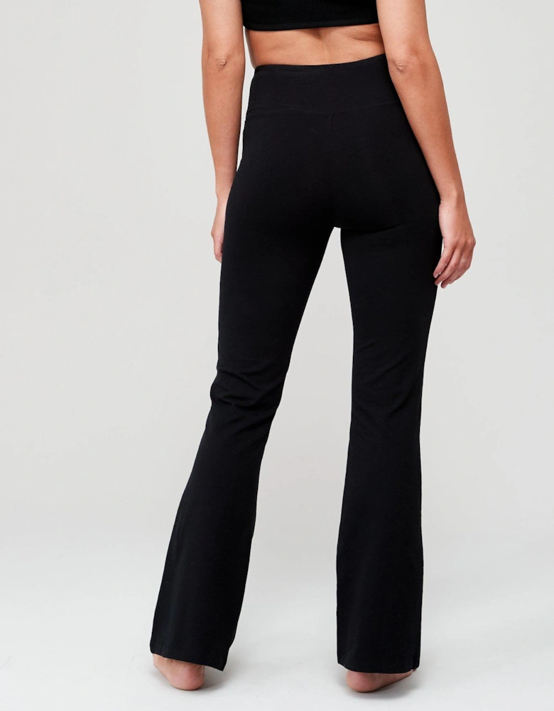 Confident Curve Kickflare Yoga Pant - Black 