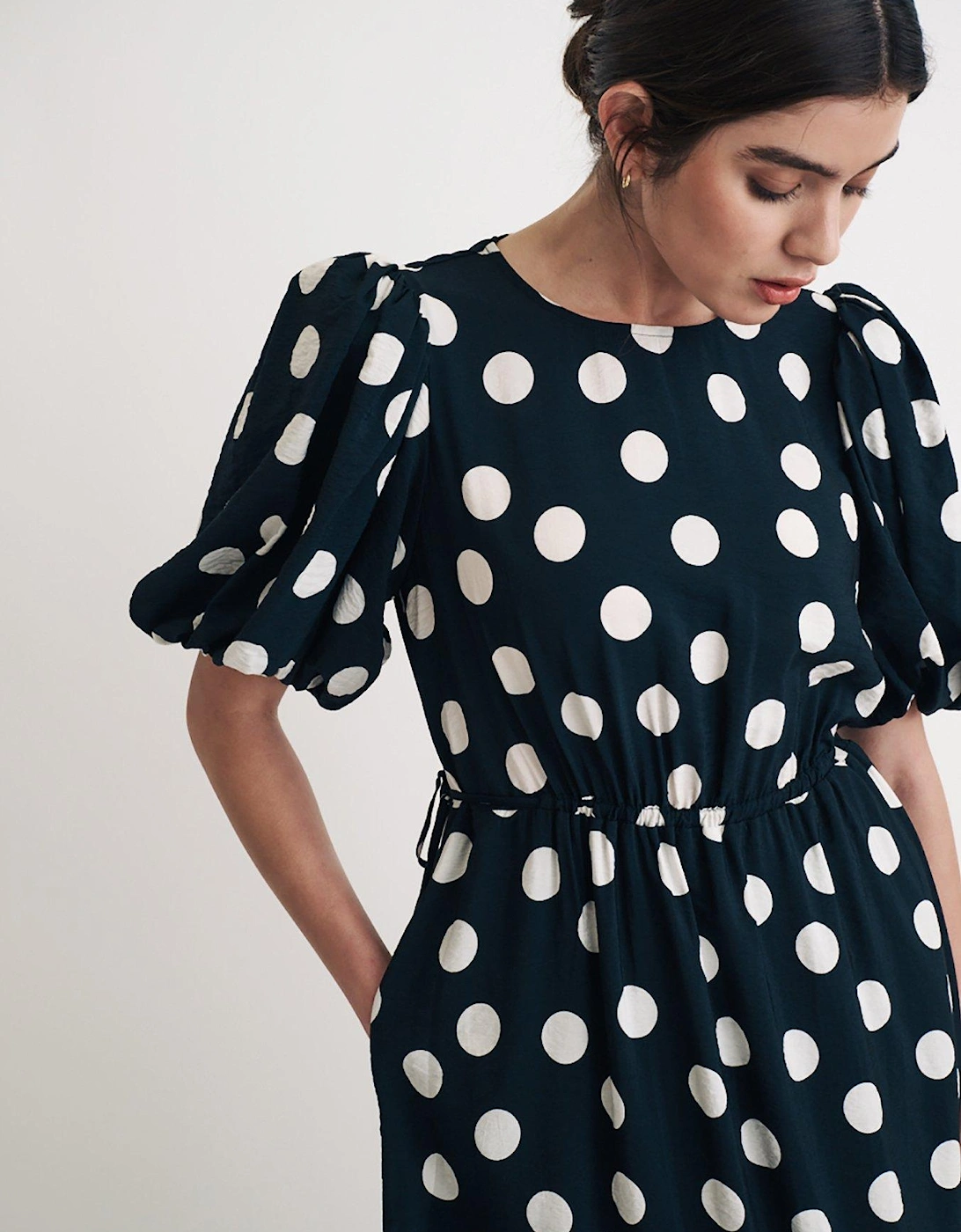 Puff Sleeve Polka Dot Midi Dress - Black