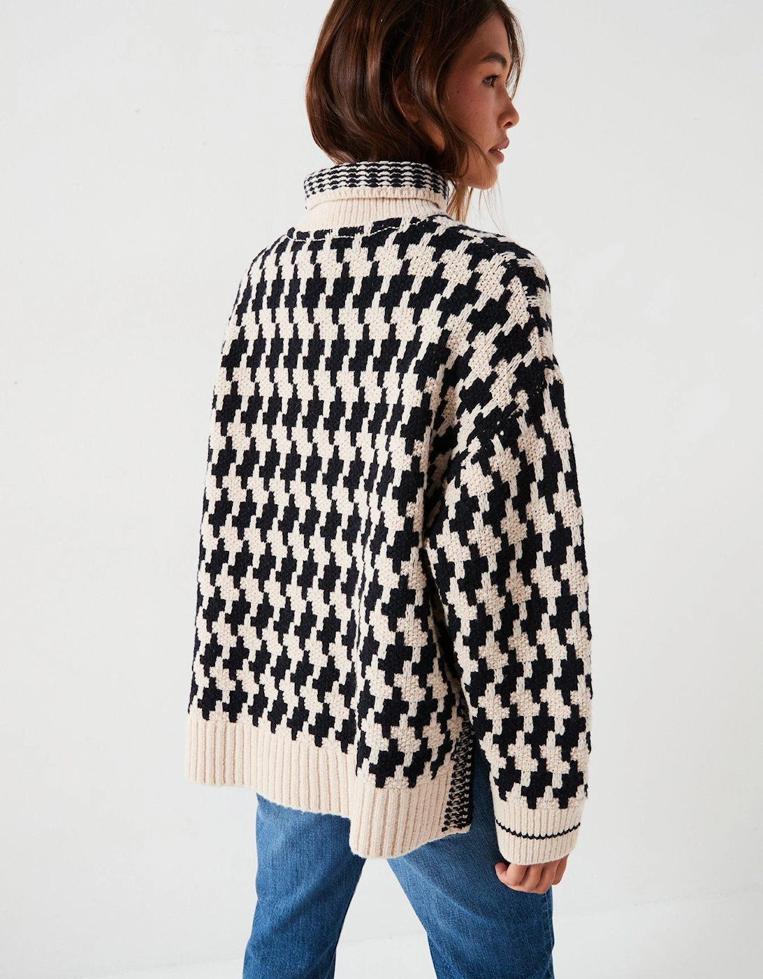Houndstooth Mockneck Jumper - Multi