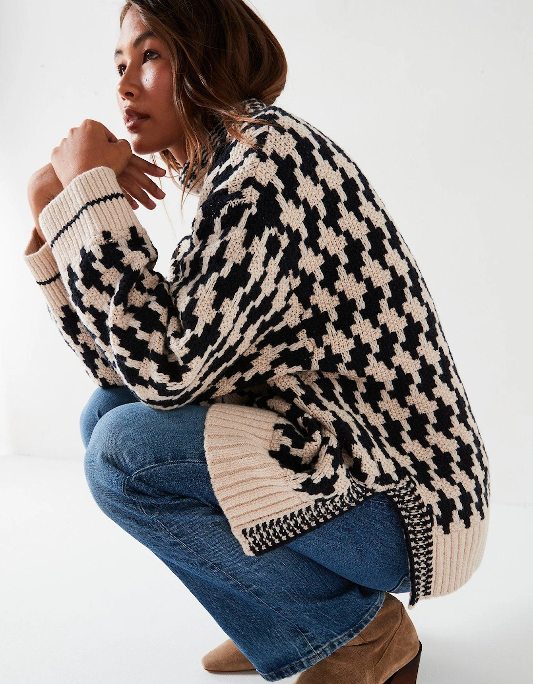 Houndstooth Mockneck Jumper - Multi