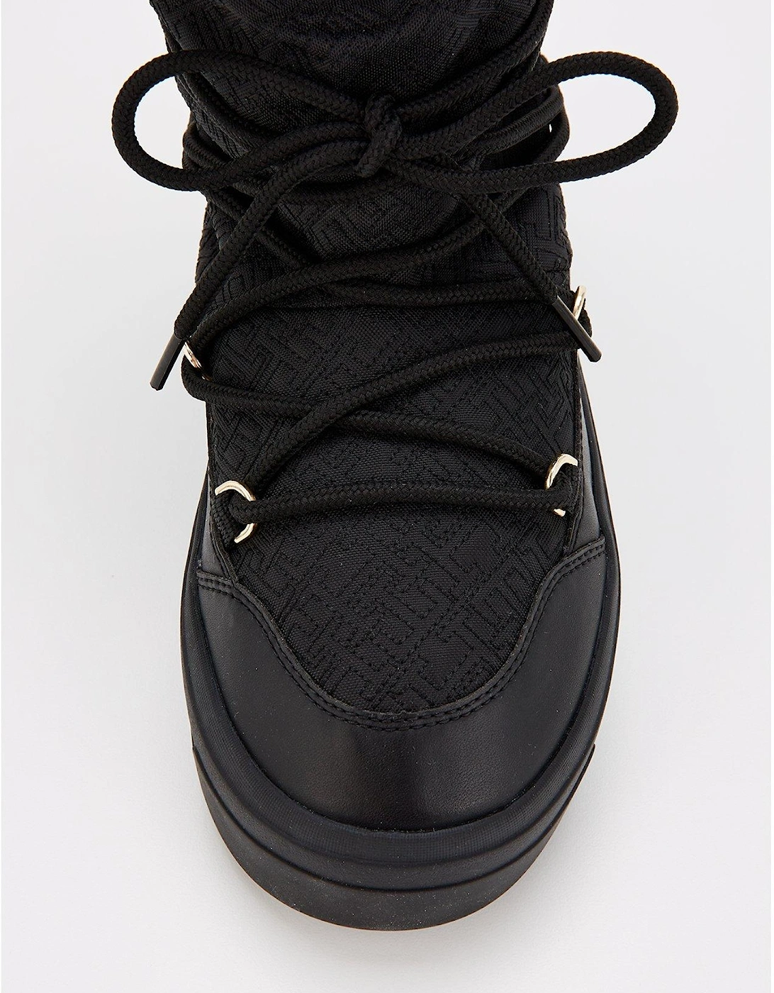 Lace Up Monogram Snowboots - Black