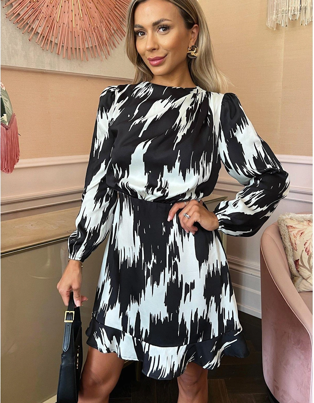 Printed Long Sleeve Mini Dress - Black/White