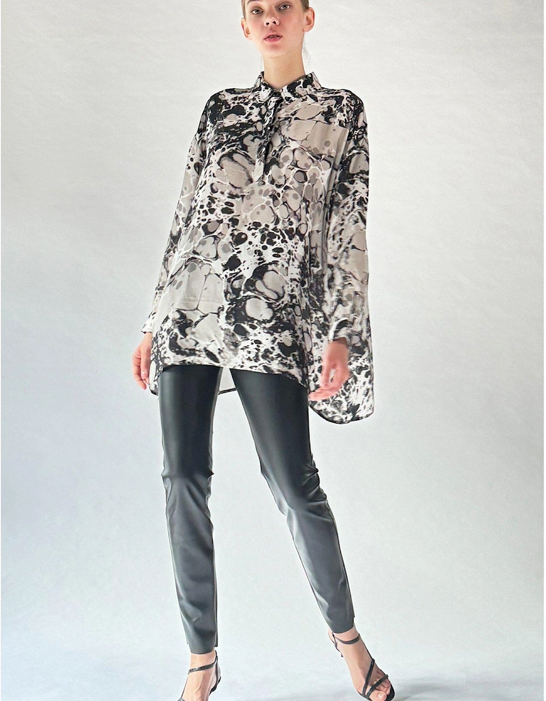 Oversized Constellation tunic shirt in slinky cupro - Multi