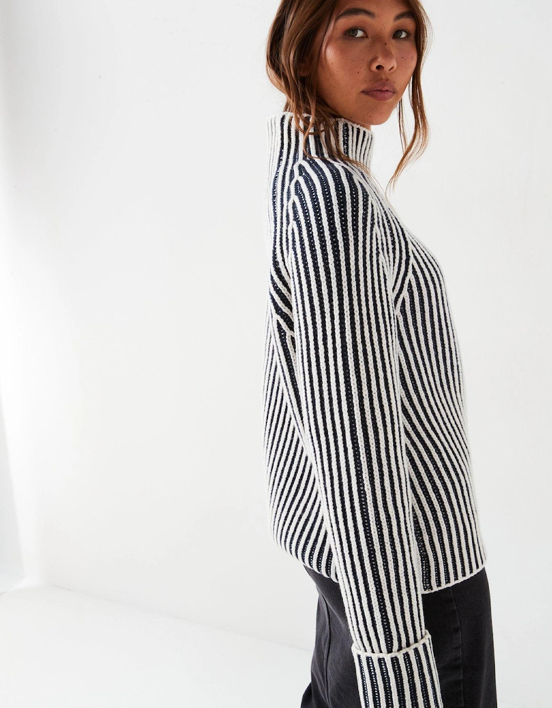 Wool Two Tone Stripe Jumper - Navy