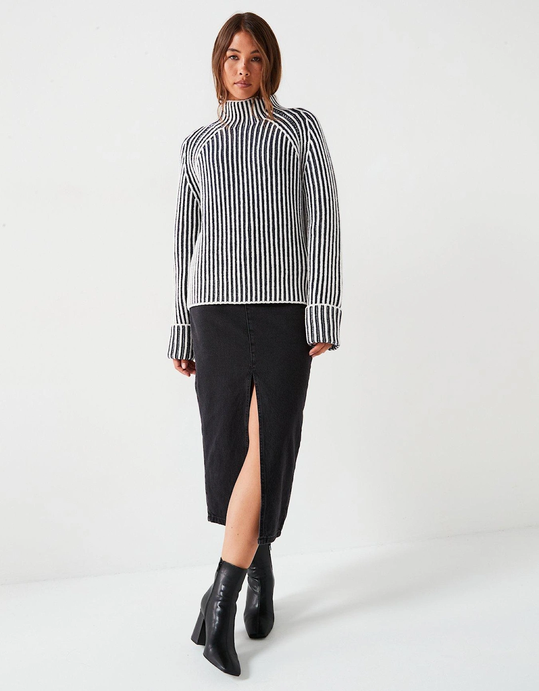 Wool Two Tone Stripe Jumper - Navy