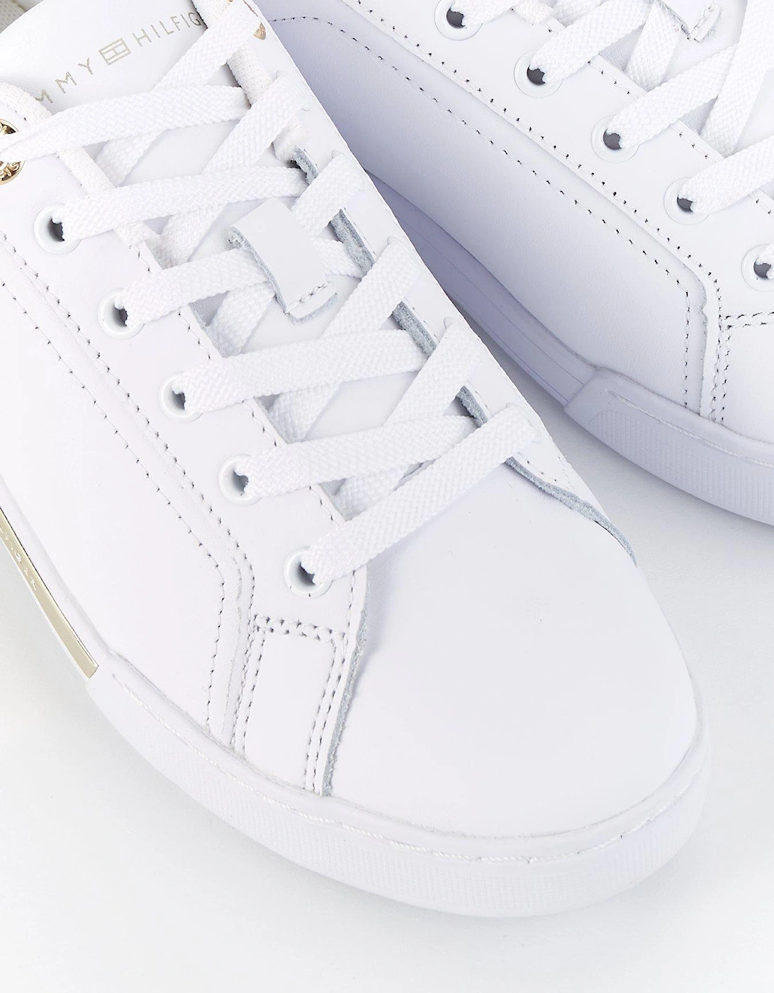 Court Trainer - White