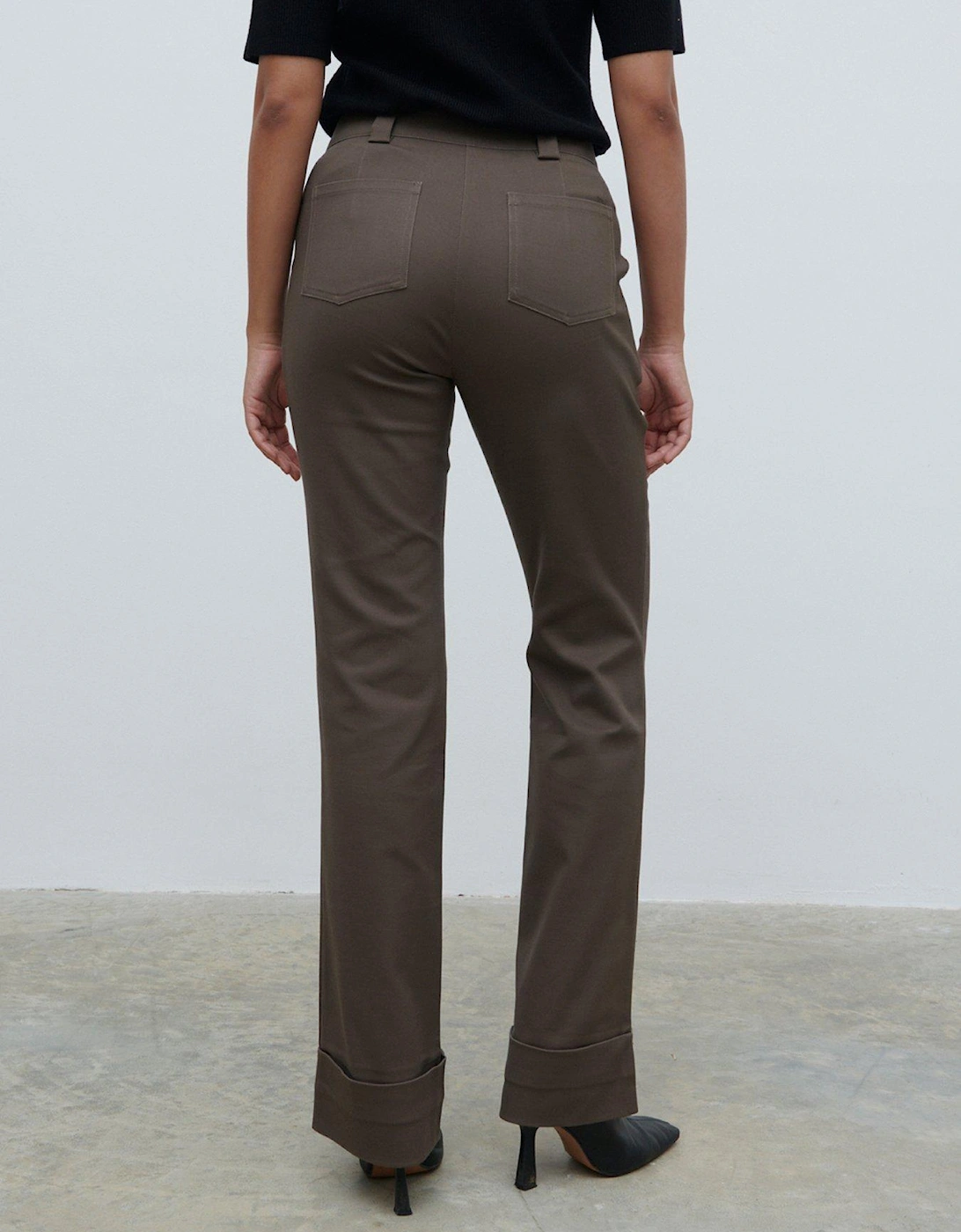 Eddie Turn Up Trouser - Brown