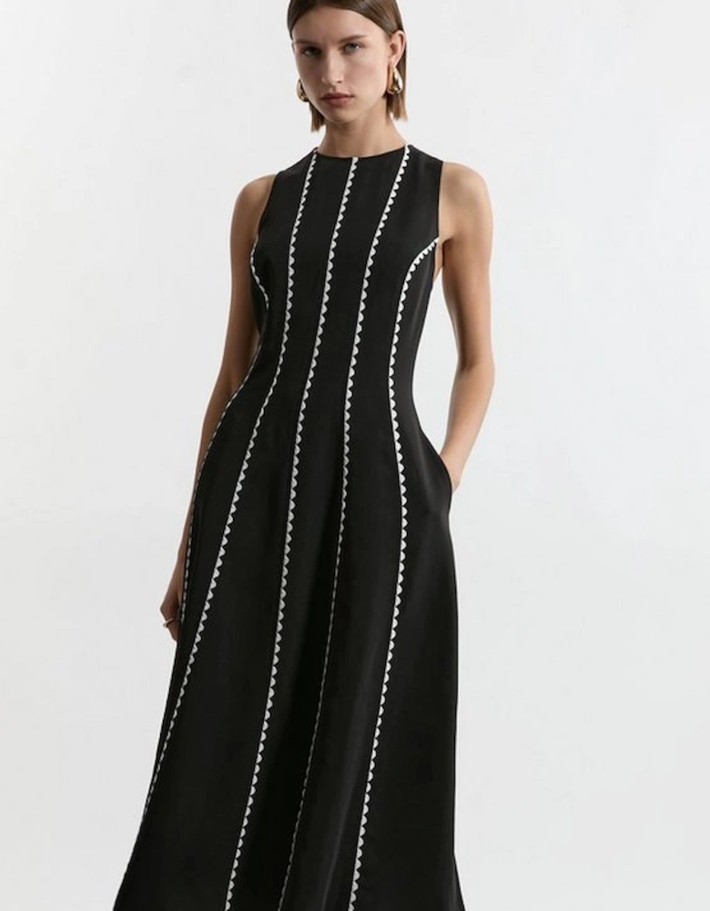 Petite Scallop Trim Panelled Crepe Maxi Dress