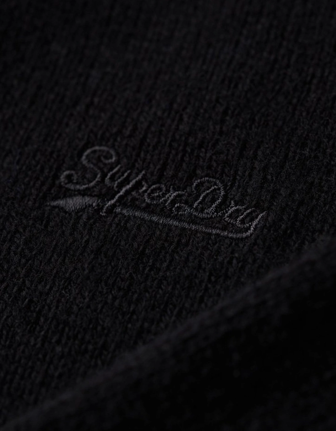 Men's Essential Embroidered Knit Half Zip Black