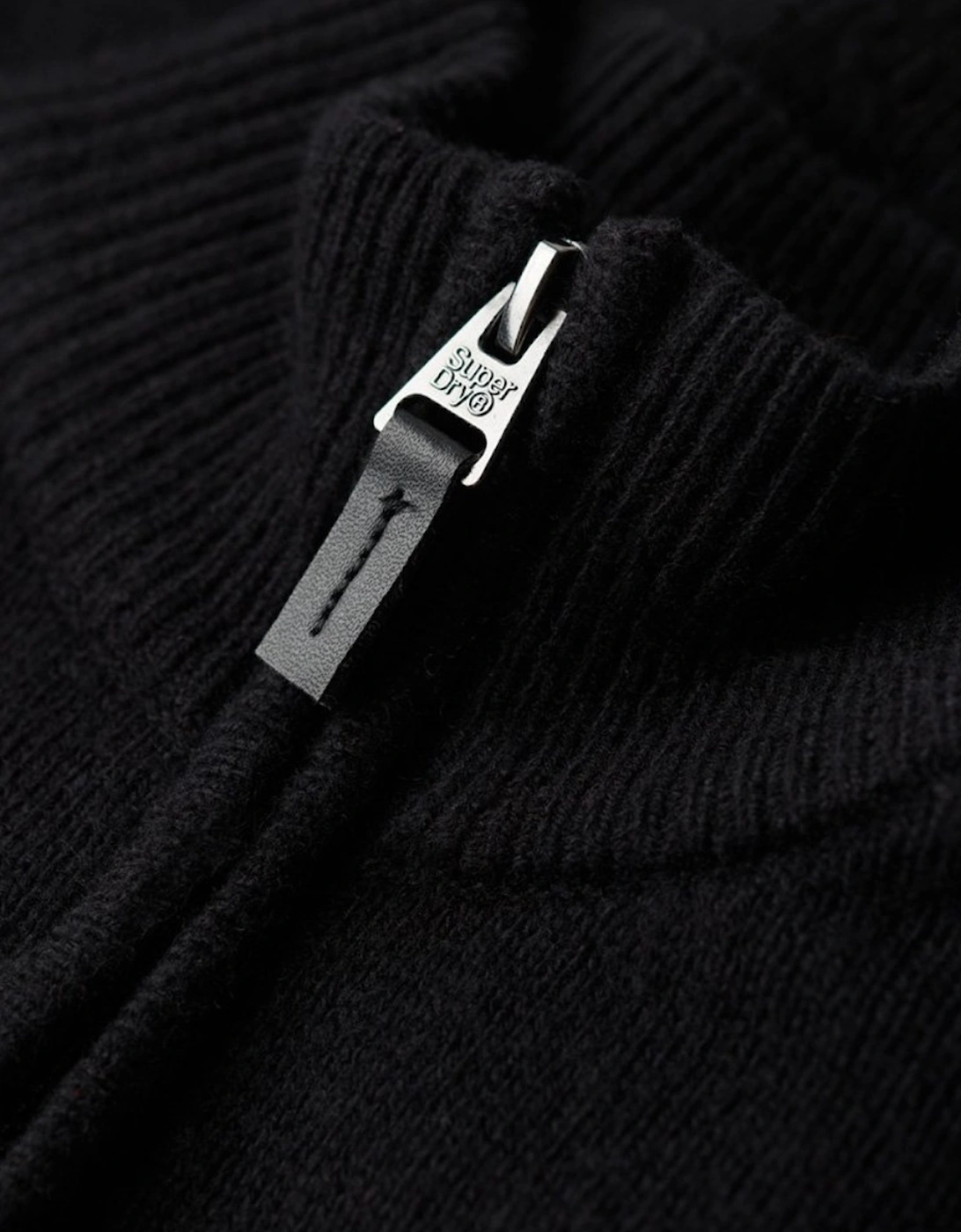 Men's Essential Embroidered Knit Half Zip Black