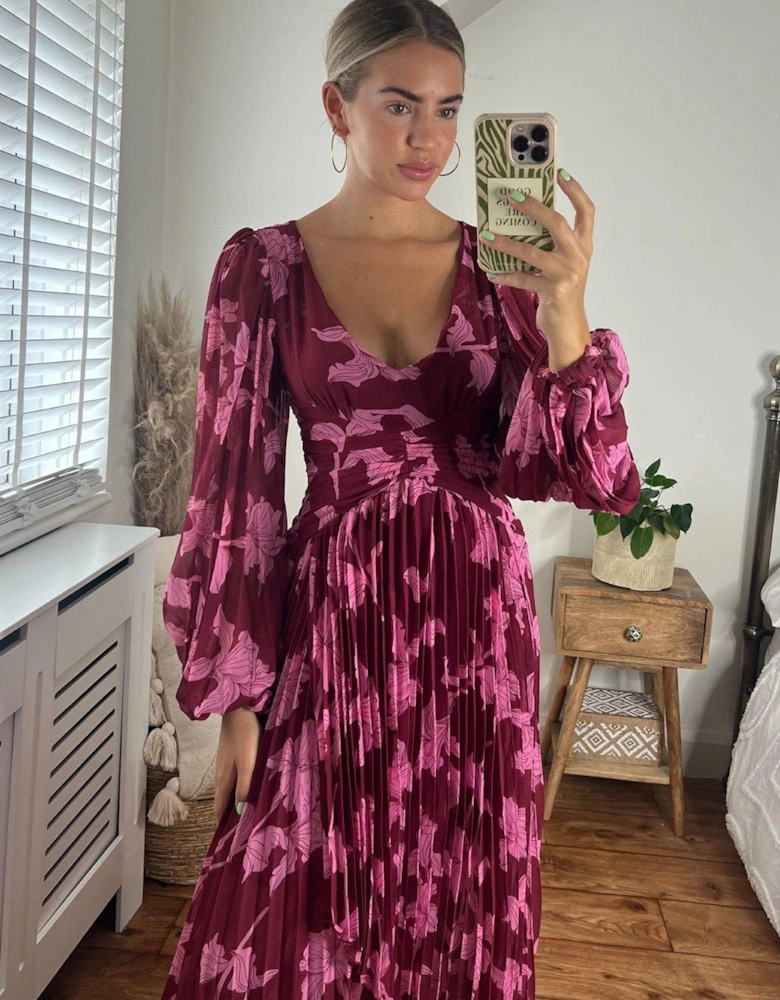 Toni Long Sleeve Pleated Maxi Dress - Mulberry Print