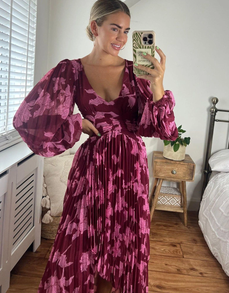 Toni Long Sleeve Pleated Maxi Dress - Mulberry Print