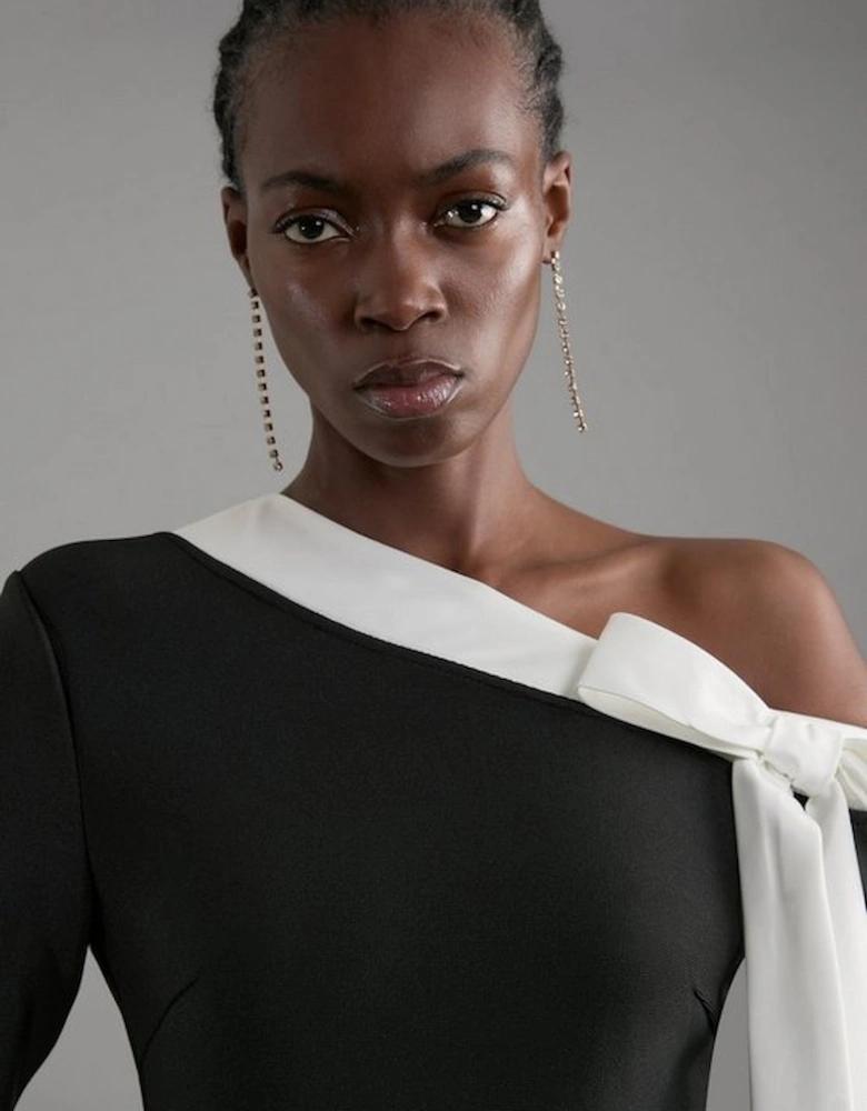 Figure Form Bandage Knit Contrast Bow Detail Maxi Dress