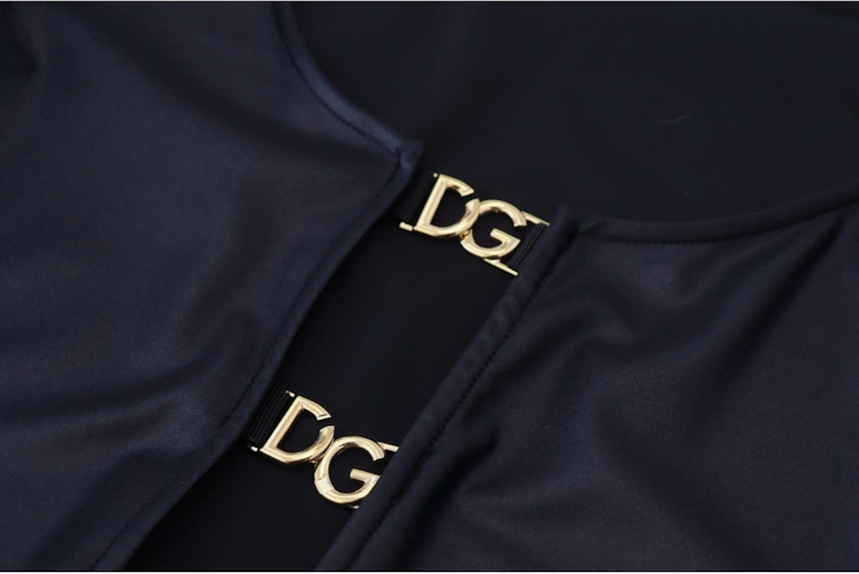 34 Sleeve Top Buckle Detail Women - Black T-Shirts