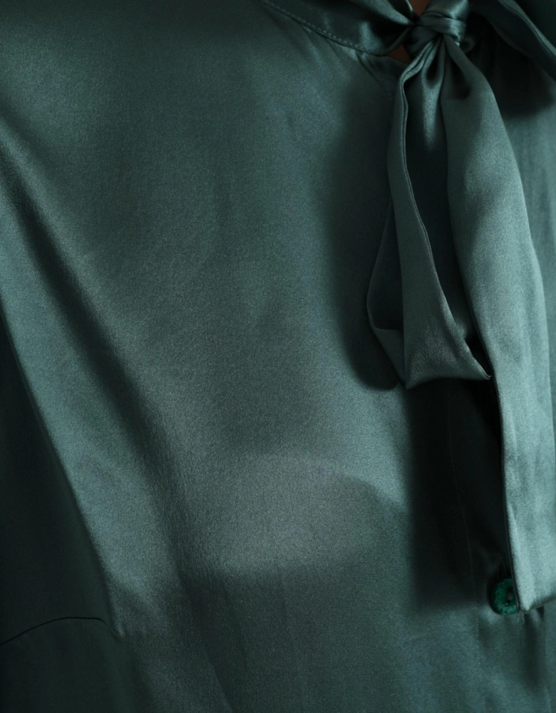 Sophisticated Silk Blouse with Ascot Collar and Button Closure Women -