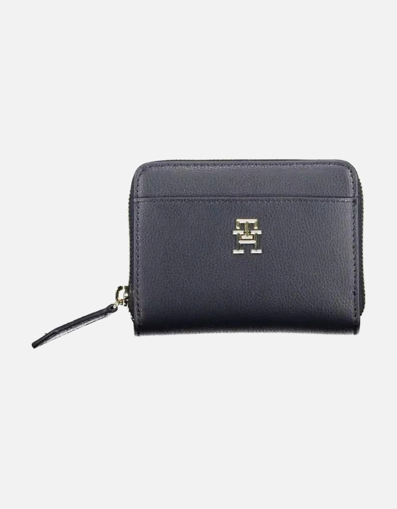 Contrasting Detail Wallet with Multiple Compartments and Zip Closure