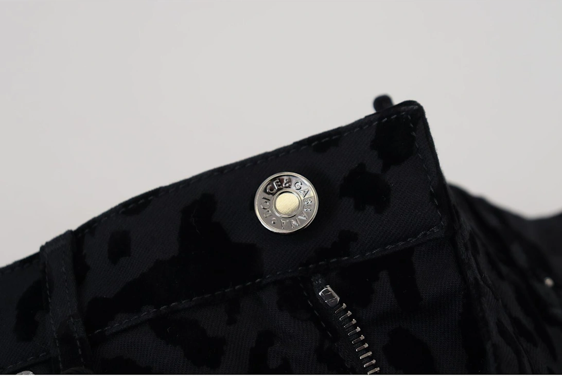 Velvet Leopard Print Shorts Women - Black