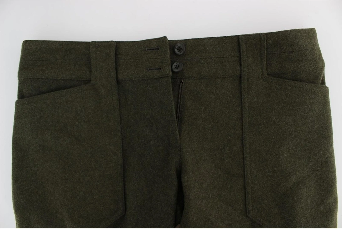 Cargo Pants Model Women - Green Jeans