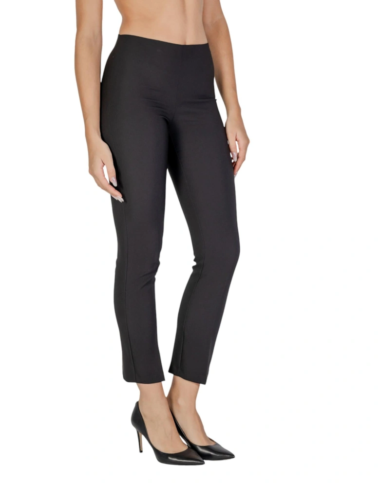 Slip-On Plain Trousers Women - Black