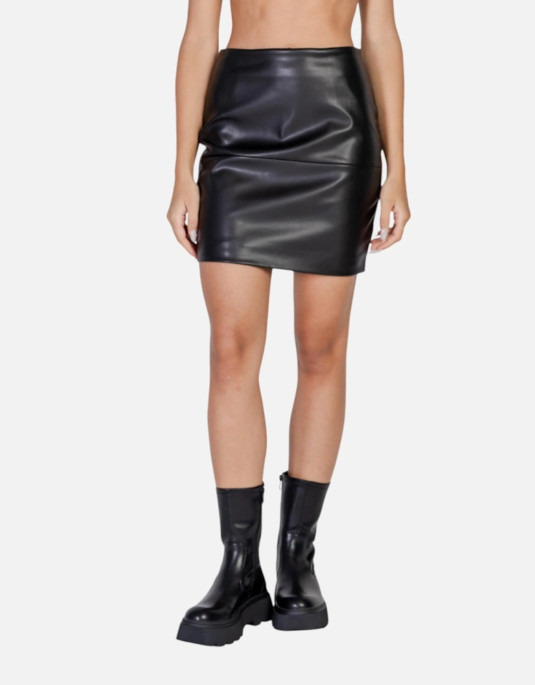 Black Plain Polyurethane Skirt with Zip Fastening Women