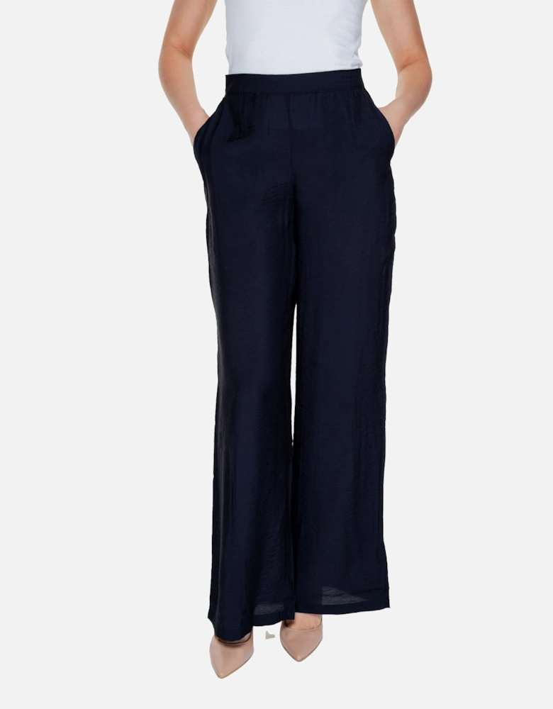 Black Plain Trousers with Front Pockets Women
