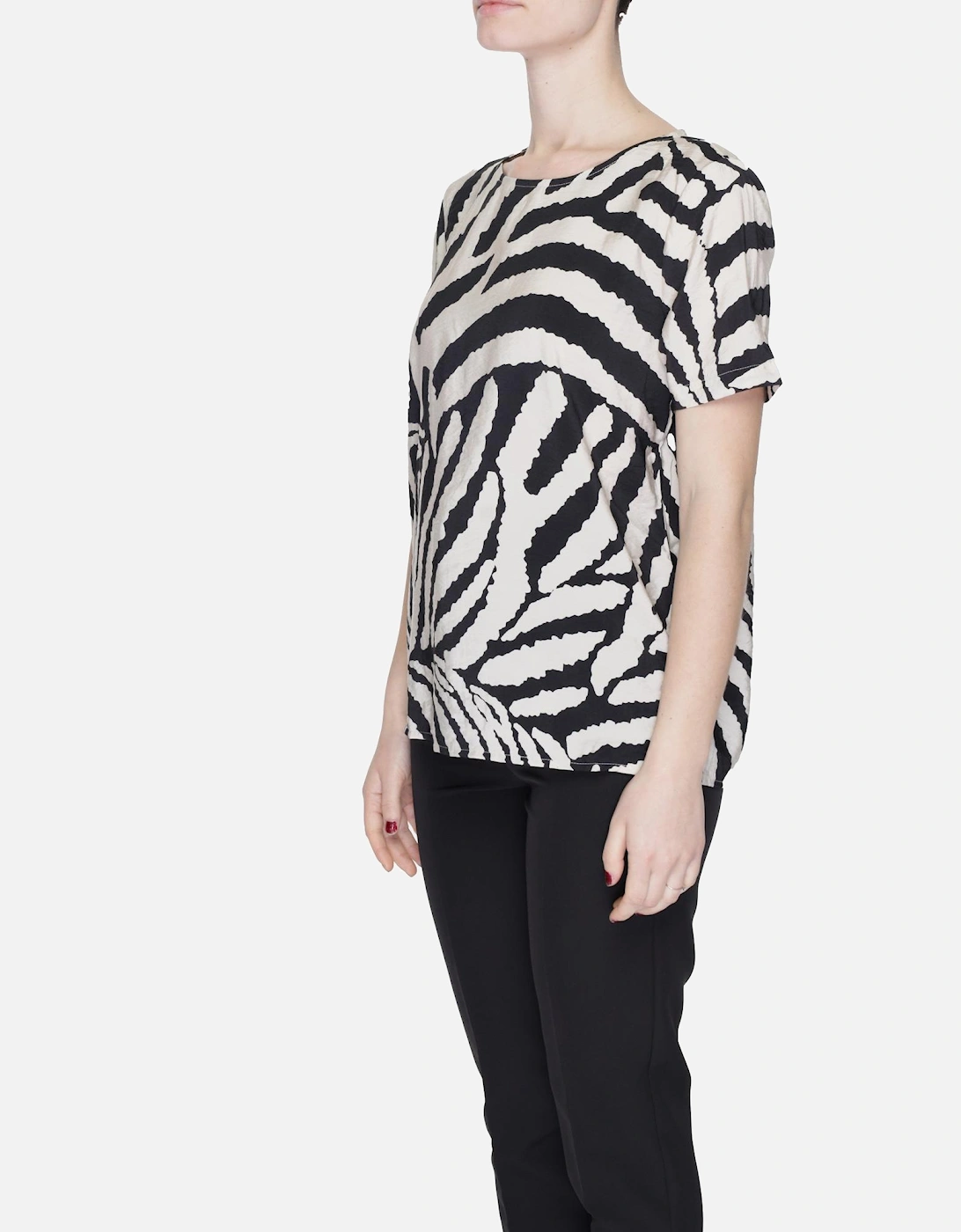 Leopard Print Beige T-Shirt with Short Sleeves and Round Neckline