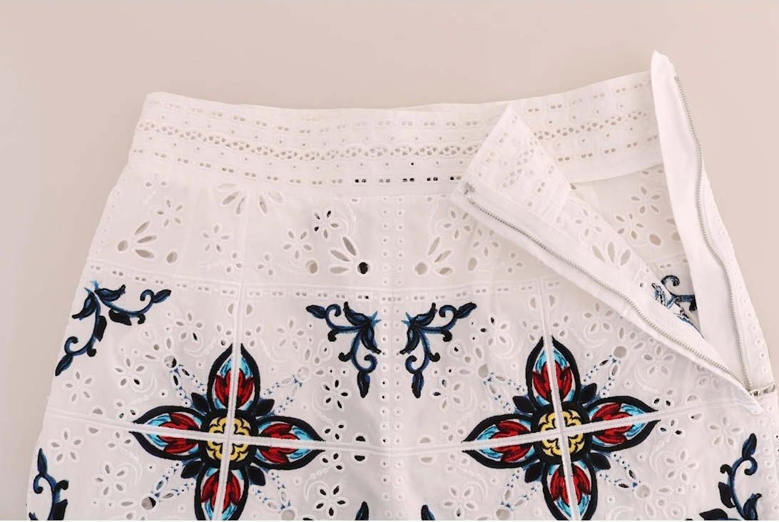 Floral Eyelet Cropped Pants Women - Multicolor Jeans