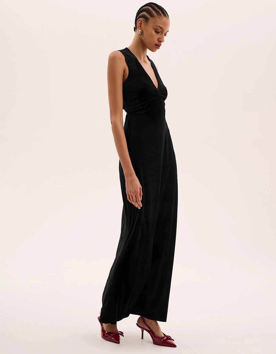 Nova Velvet Dress in Black