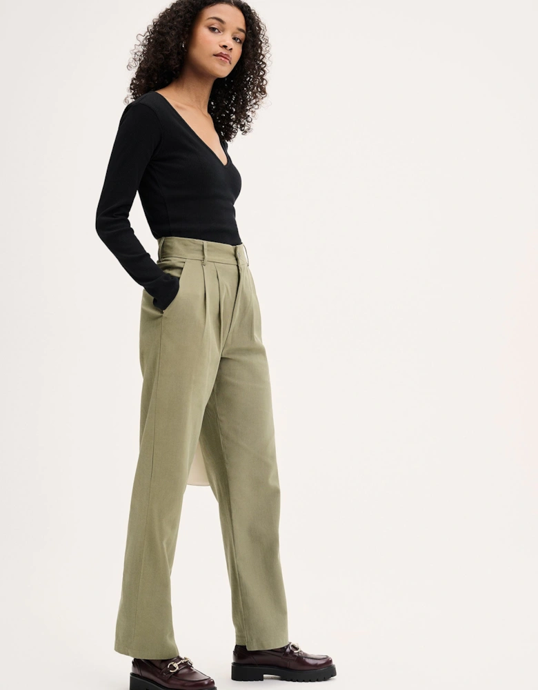 Cinnamon Relaxed Trousers in Mole Green Cotton/Tencel