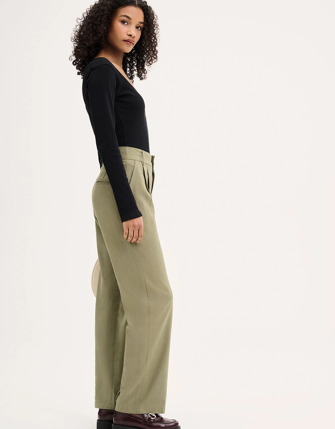 Cinnamon Relaxed Trousers in Mole Green Cotton/Tencel