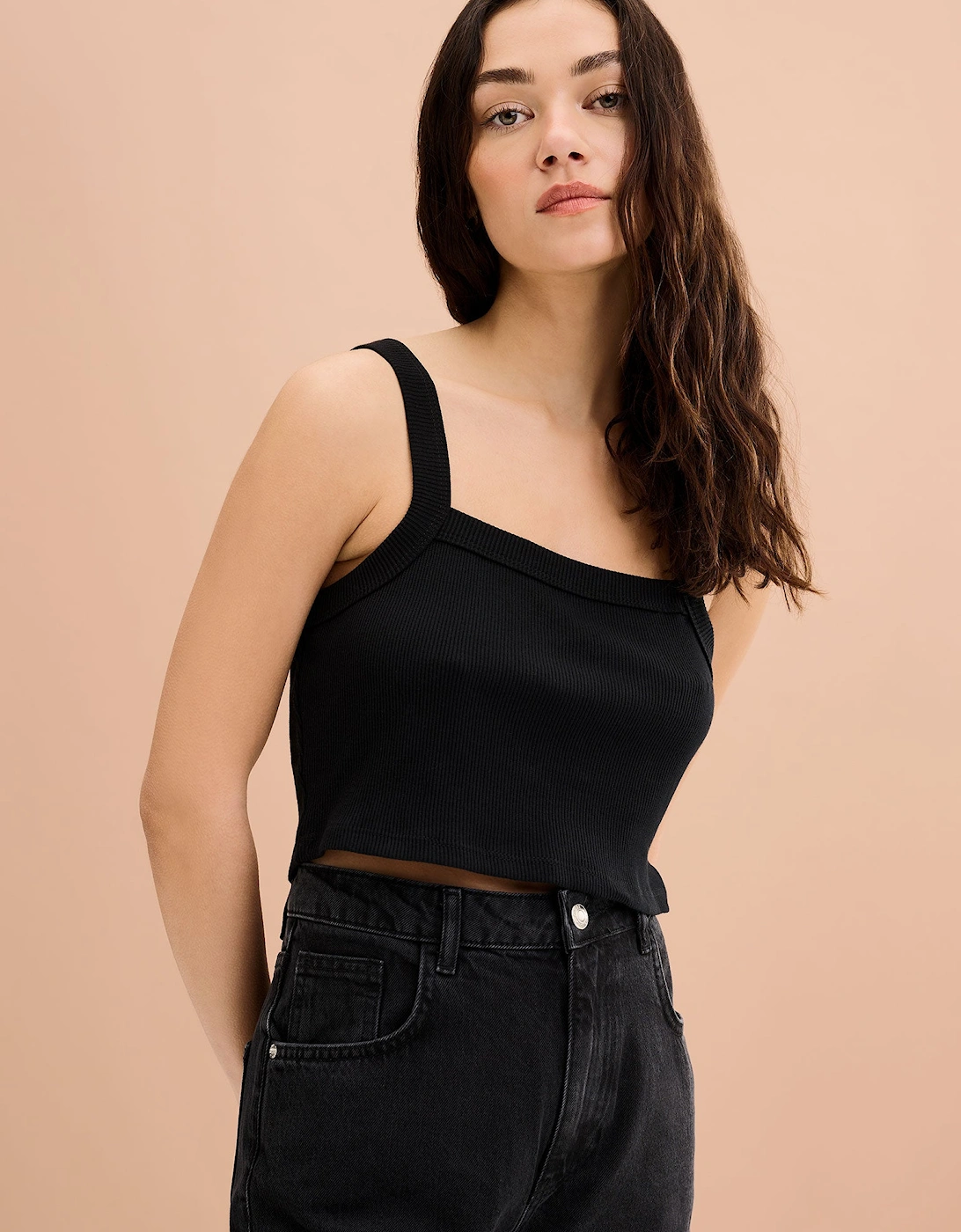 Rowan Cropped Top in Black