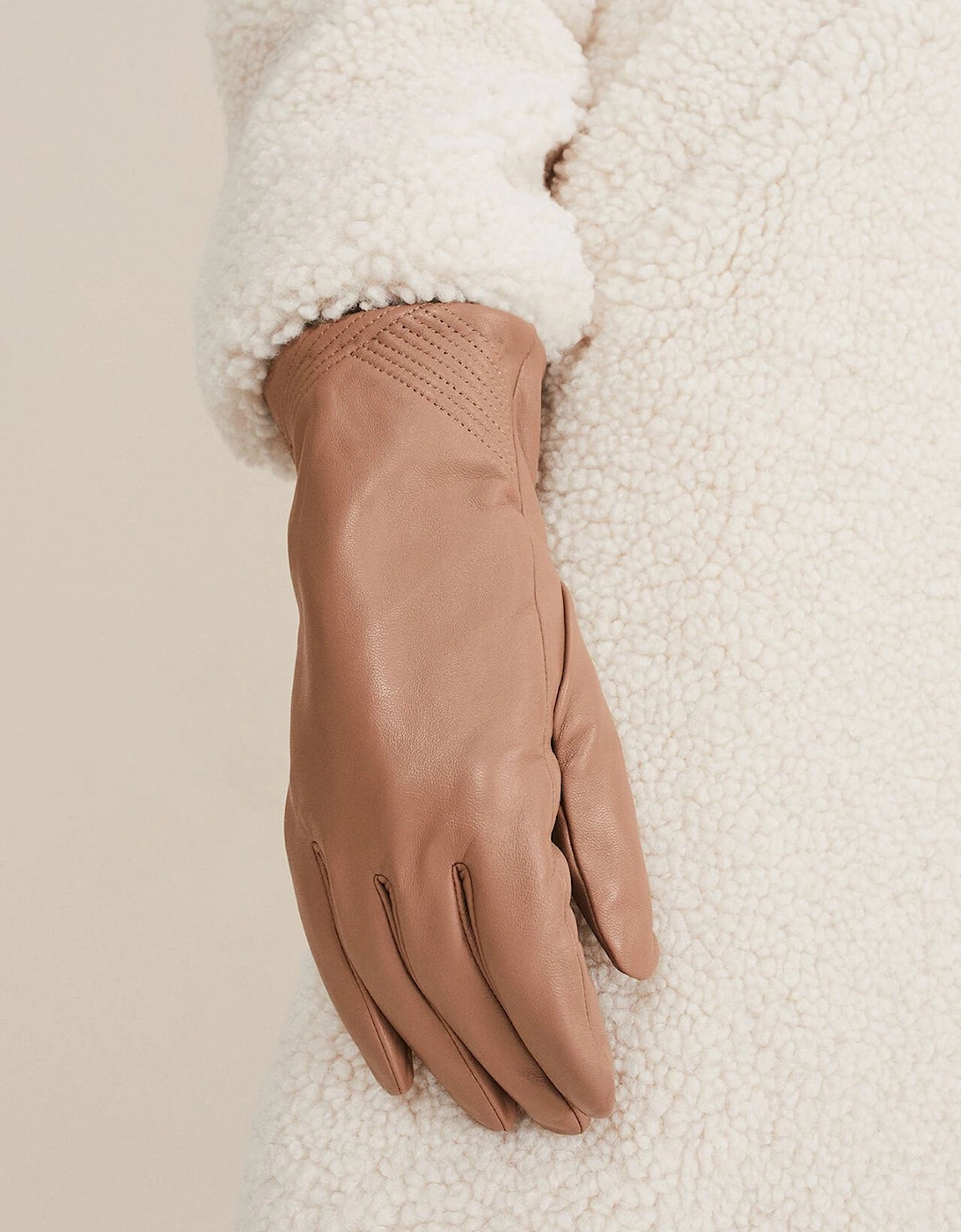 Pleat Detail Leather Gloves