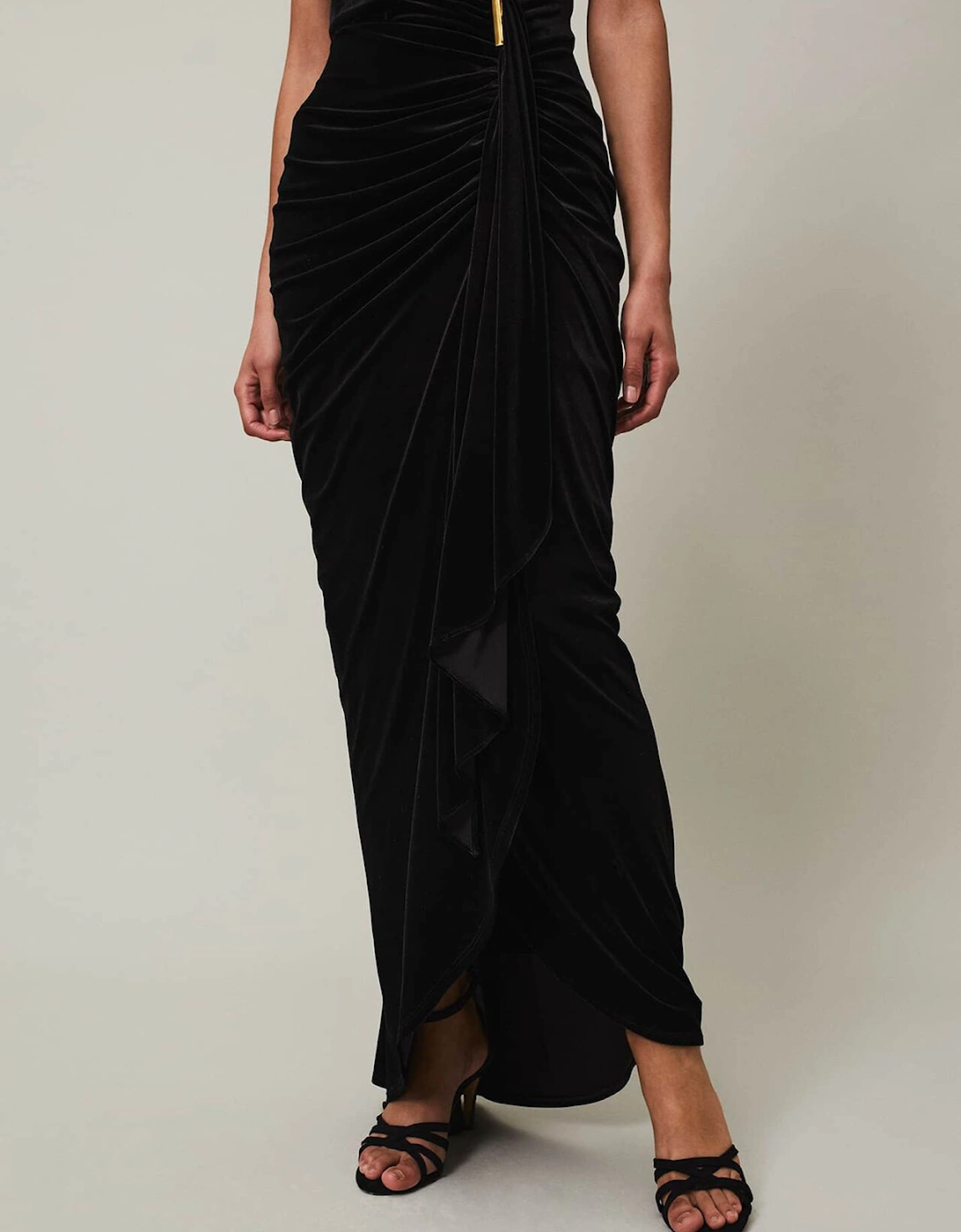 Donna Velvet Maxi Dress