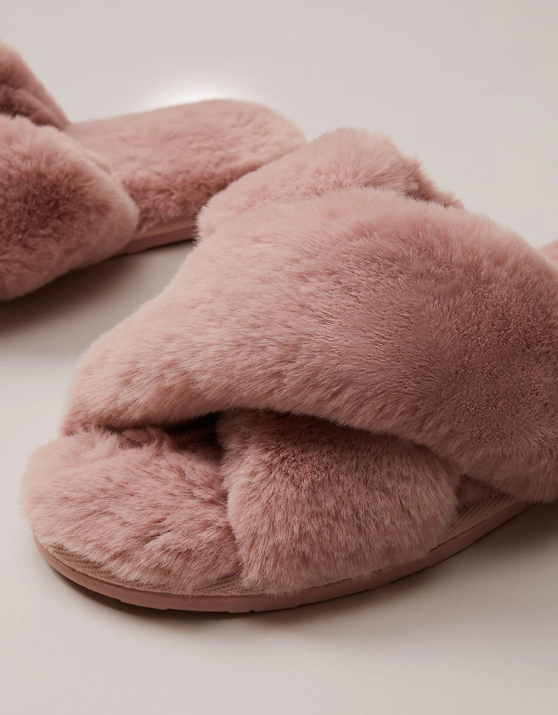 Pink Faux Fur Slider Slippers