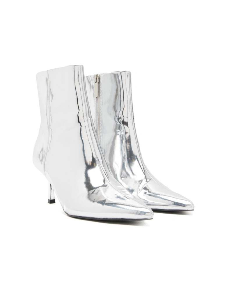 Brynn Kitten Heel Boot - Silver