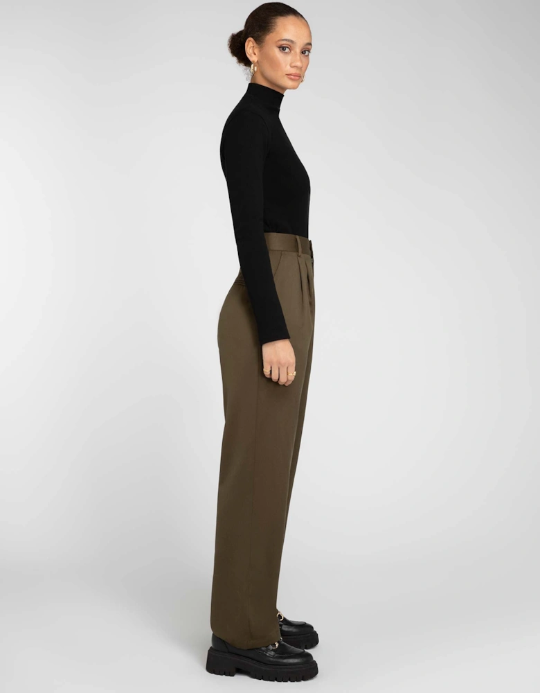 North Mock Neck Top in Black