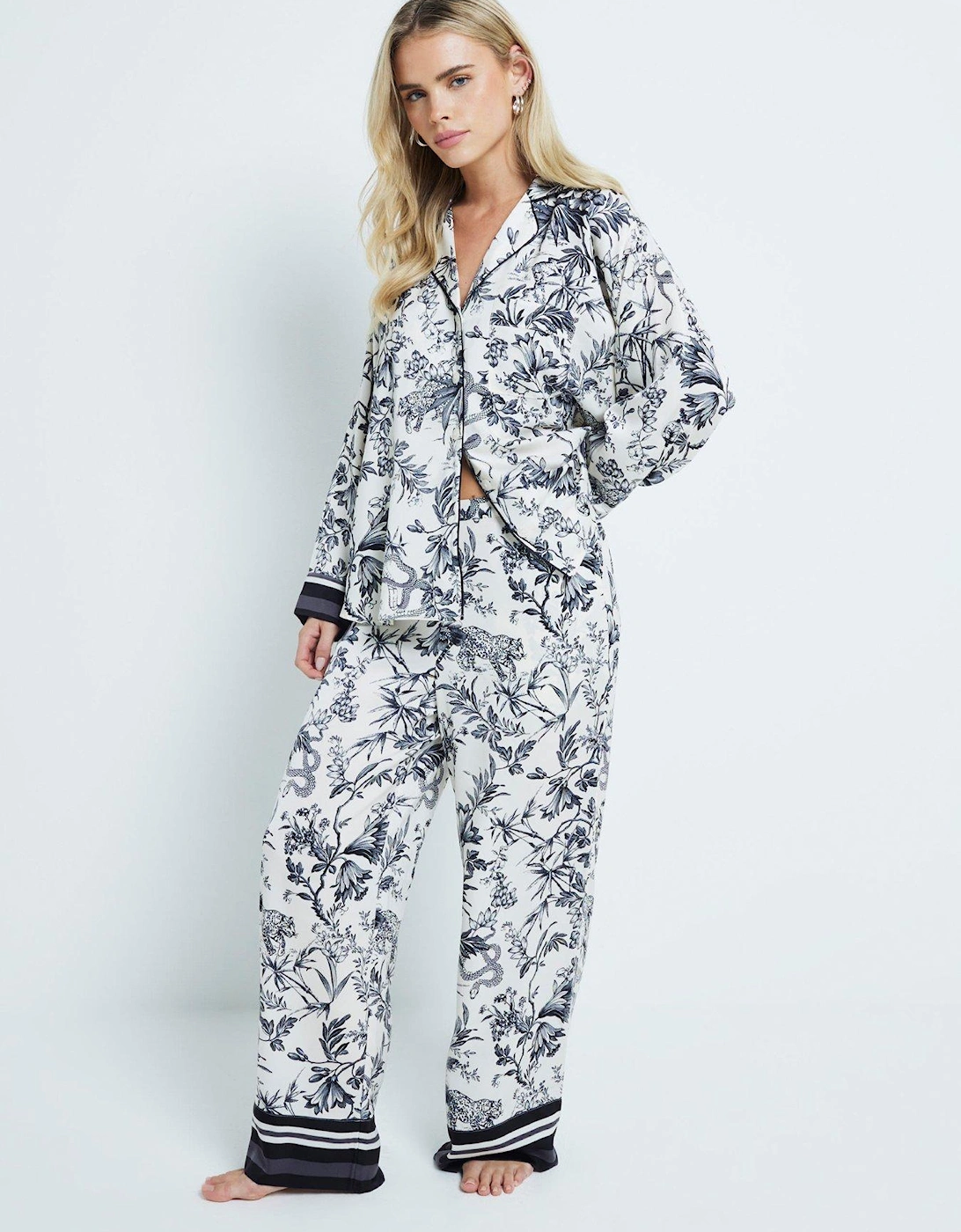 Printed Satin Pj Set In A Bag - Black, 7 of 6