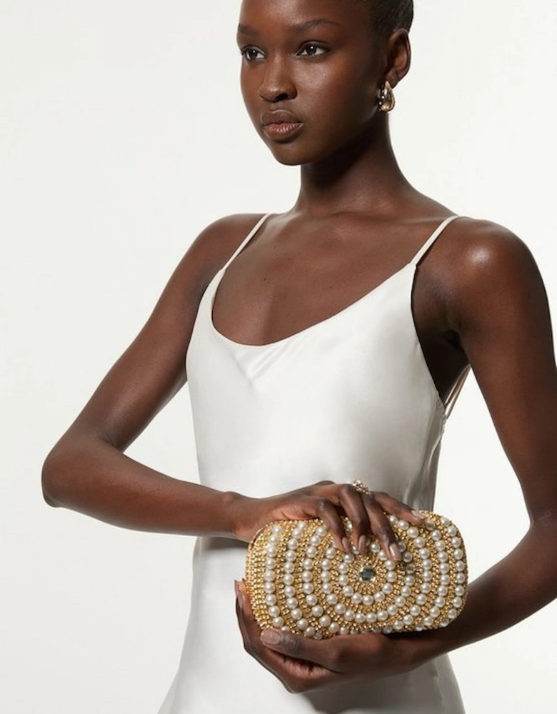 Golden Oval Pearl Detailed Embellished Clutch Bag