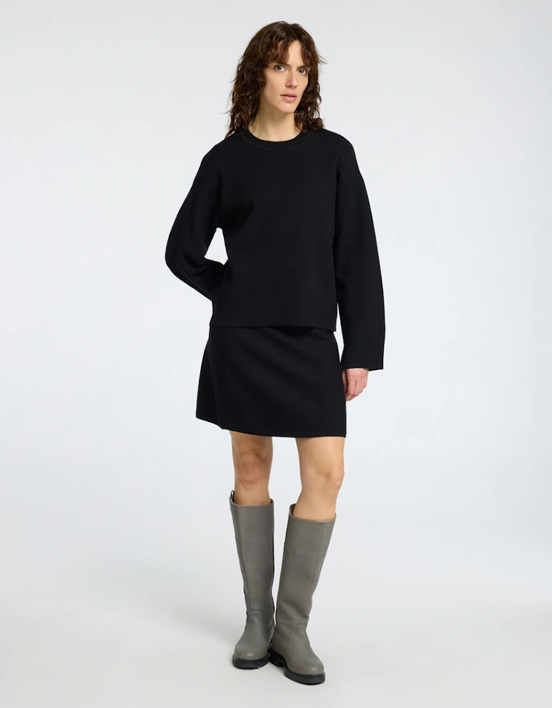 Femme Kamma Long Sleeve Knit O-Neck Black