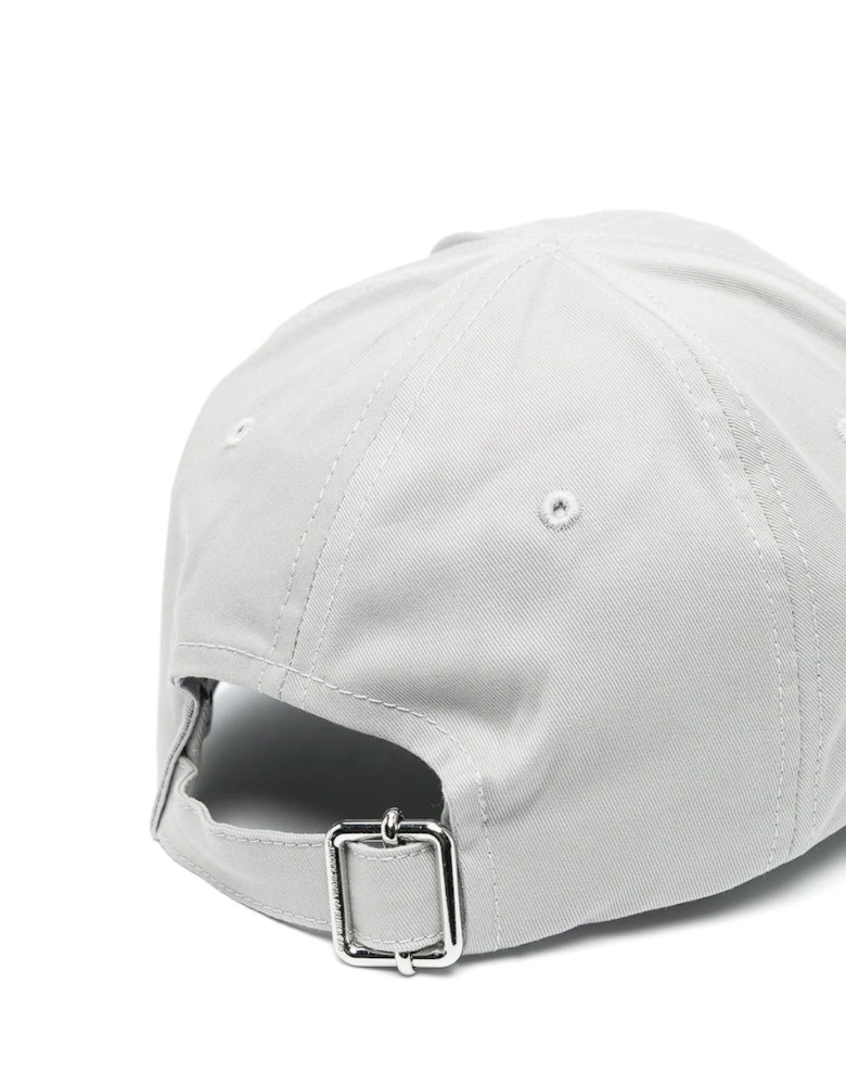 Chest Line Baseball Cap in Grey