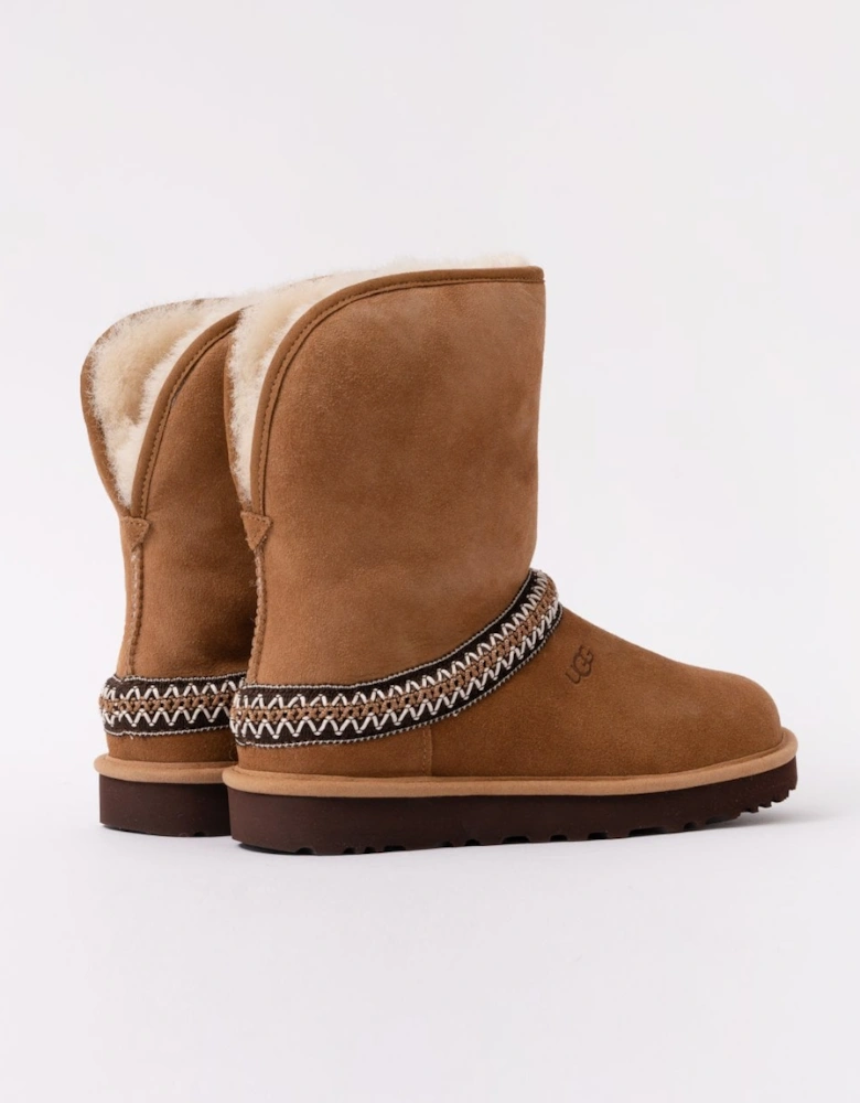 Womens Classic Short Crescent Boots