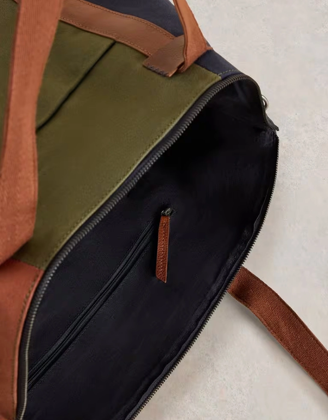 Harry Canvas Holdall Bag Green